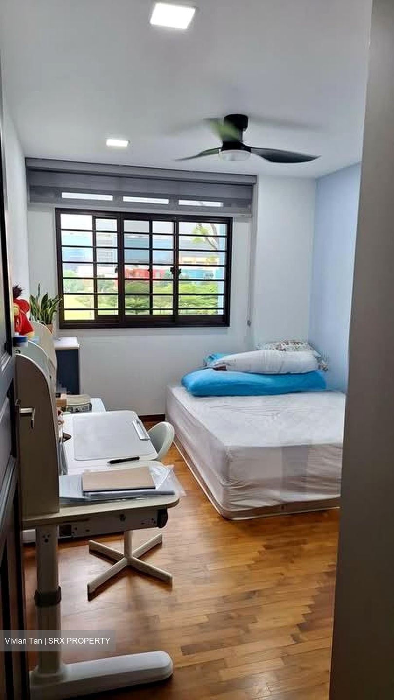 Blk 272 Jurong West Street 24 (Jurong West), HDB 5 Rooms #554555711